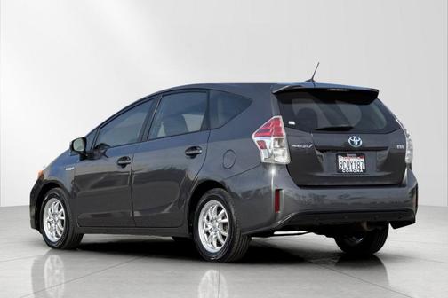 2015 Toyota Prius v Three