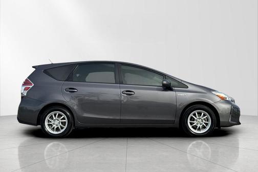 2015 Toyota Prius v Three