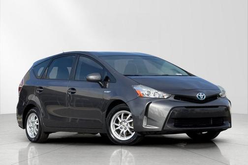 2015 Toyota Prius v Three