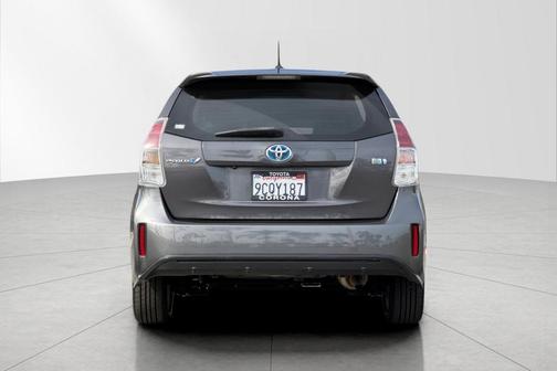 2015 Toyota Prius v Three