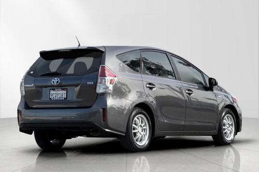 2015 Toyota Prius v Three