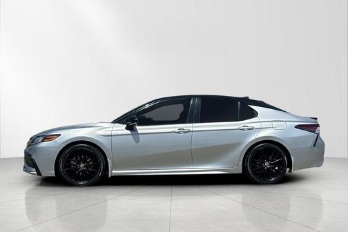 Celestial Silver Metallic/Midnight Black Metallic 2023 Toyota Camry XSE