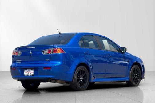 2017 Mitsubishi Lancer ES