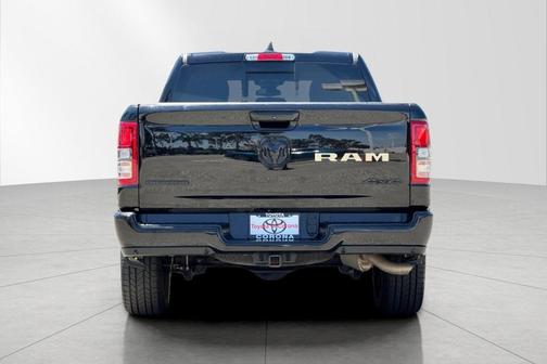 Diamond Black Crystal Pearlcoat 2022 RAM 1500 Big Horn/Lone Star