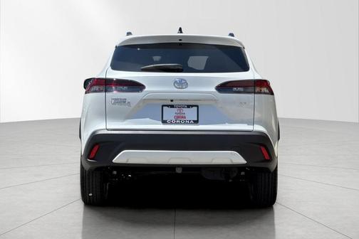 Wind Chill Pearl 2026 Toyota Corolla Cross LE
