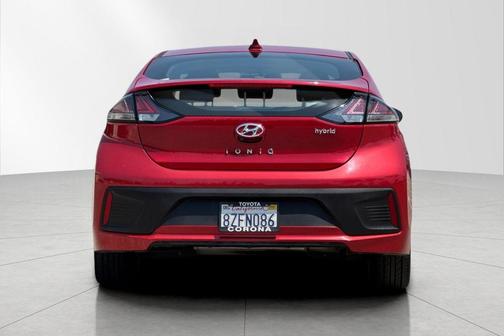 2022 Hyundai IONIQ Hybrid SEL