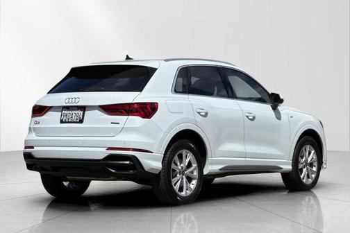 2023 Audi Q3 45 S line Premium Plus