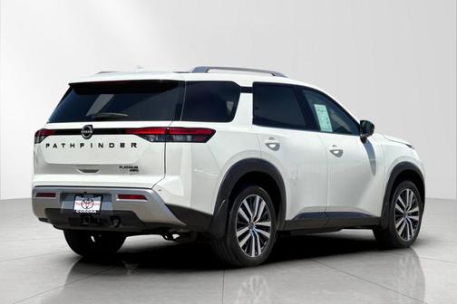 2022 Nissan Pathfinder Platinum 4WD