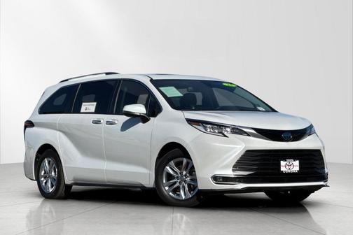 2023 Toyota Sienna Limited