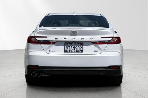 Ice Cap 2025 Toyota Camry SE