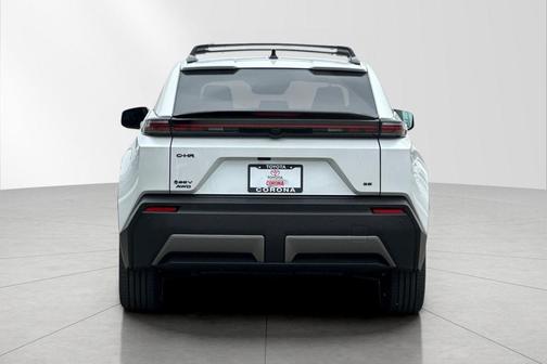 Wind Chill Pearl 2026 Toyota C-HR SE