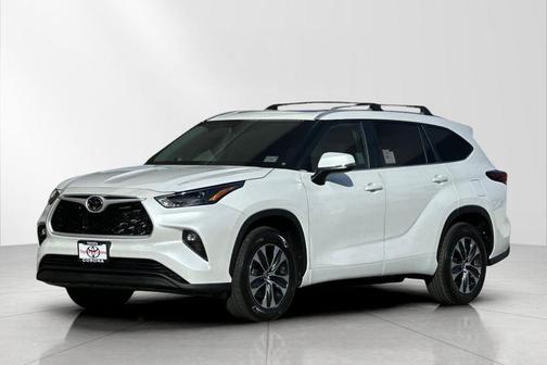 2025 Toyota Highlander XLE
