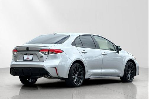 Classic Silver Metallic 2027 Toyota Corolla SE