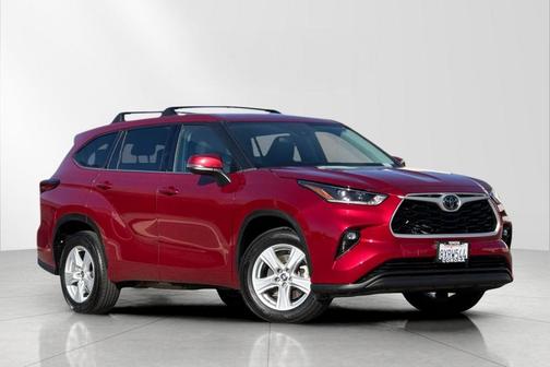 2021 Toyota Highlander LE