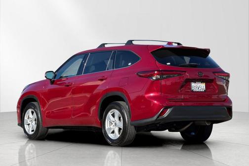 2021 Toyota Highlander LE