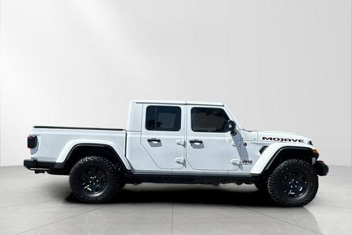 Bright White Clearcoat 2022 Jeep Gladiator Mojave 4x4