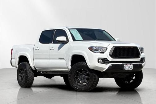 2017 Toyota Tacoma SR5