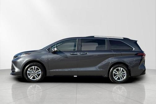 2025 Toyota Sienna Limited 7-Passenger