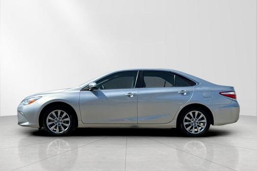 2016 Toyota Camry XLE
