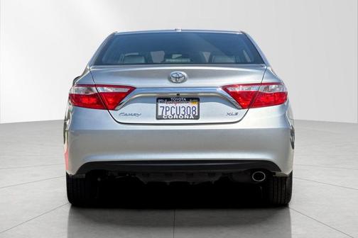 2016 Toyota Camry XLE