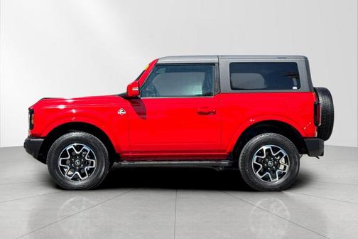 RACE RED 2023 Ford Bronco Outer Banks