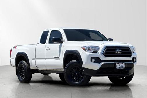 Ice Cap 2023 Toyota Tacoma SR5