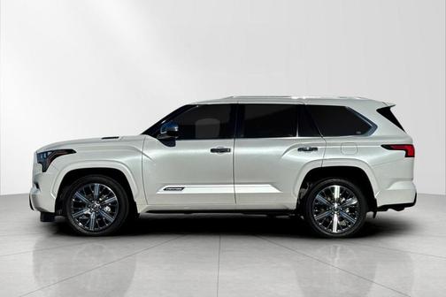 2023 Toyota Sequoia Capstone