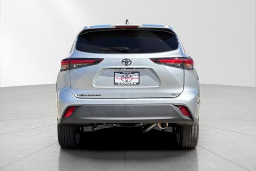 2025 Toyota Highlander LE