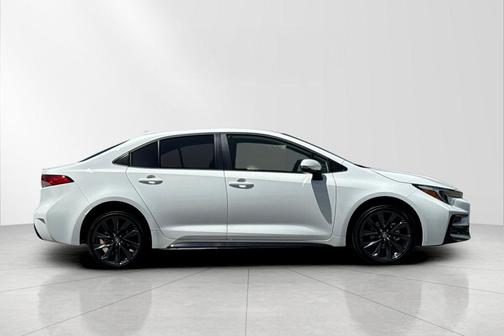 Ice Cap 2026 Toyota Corolla Hybrid SE