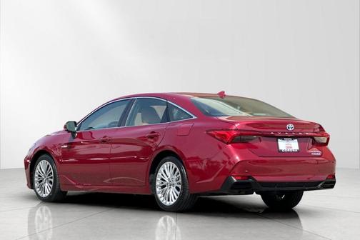 2019 Toyota Avalon Hybrid Limited