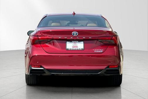 2019 Toyota Avalon Hybrid Limited