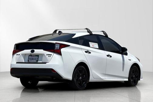 White 2022 Toyota Prius L