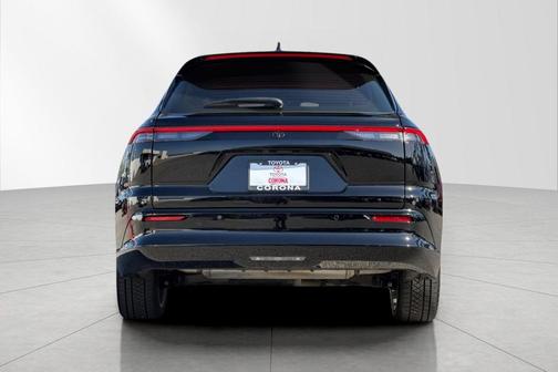 Black 2025 Toyota Crown Signia Limited