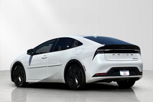 2024 Toyota Prius Prime SE