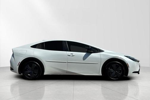 2024 Toyota Prius Prime SE