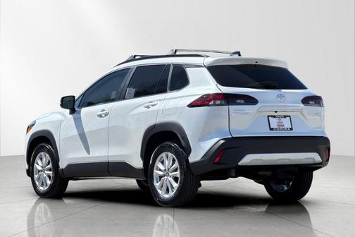 Wind Chill Pearl 2026 Toyota Corolla Cross LE