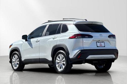 Wind Chill Pearl 2026 Toyota Corolla Cross LE