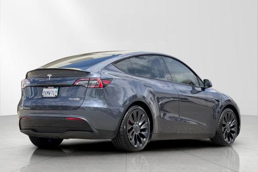 Midnight Silver Metallic 2022 Tesla Model Y Performance Dual Motor All-Wheel Drive