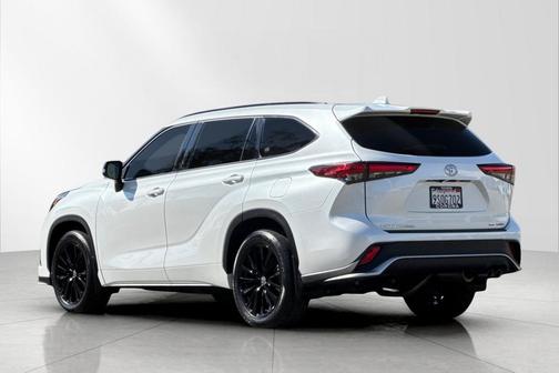 2023 Toyota Highlander XSE