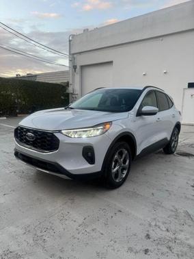 2025 Ford Escape ST-Line Select