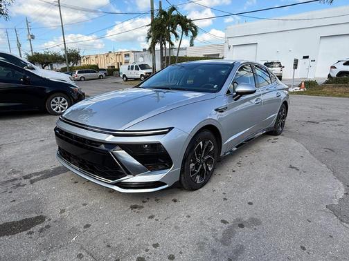 2025 Hyundai SONATA SEL