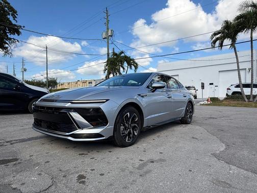 2025 Hyundai SONATA SEL