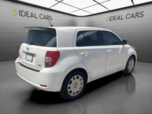 Super White 2008 Scion xD Base