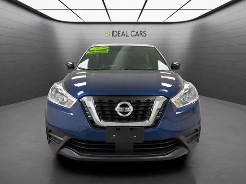 Deep Blue Pearl Metallic 2020 Nissan Kicks SV