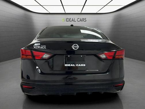 Super Black 2020 Nissan Altima S FWD