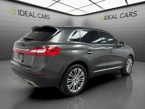 Magnetic Gray Metallic 2017 Lincoln MKX Reserve