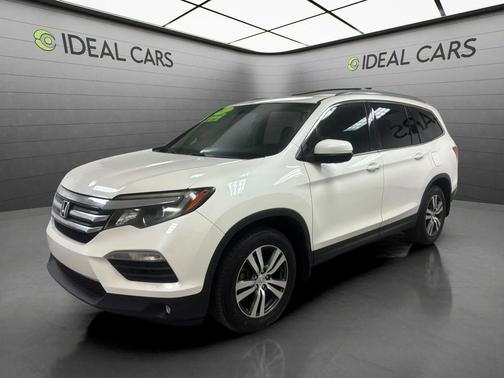 White Diamond Pearl 2017 Honda Pilot EX-L