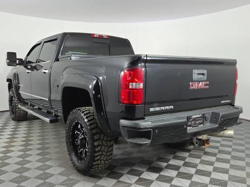 Black 2016 GMC Sierra 2500 Denali