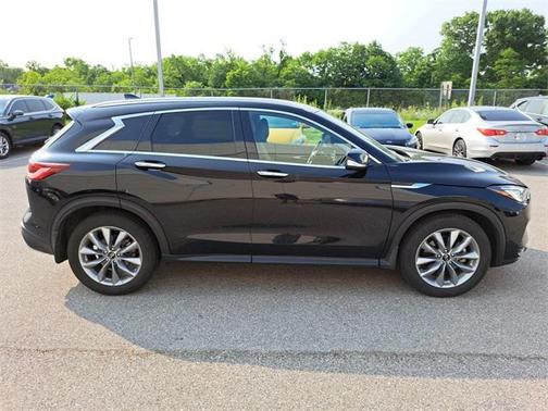 2022 INFINITI QX50 LUXE AWD