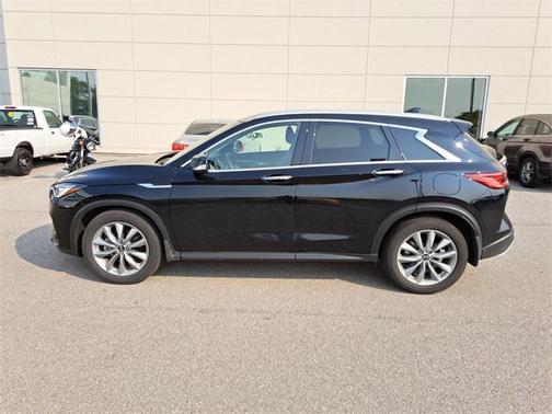 2022 INFINITI QX50 LUXE AWD